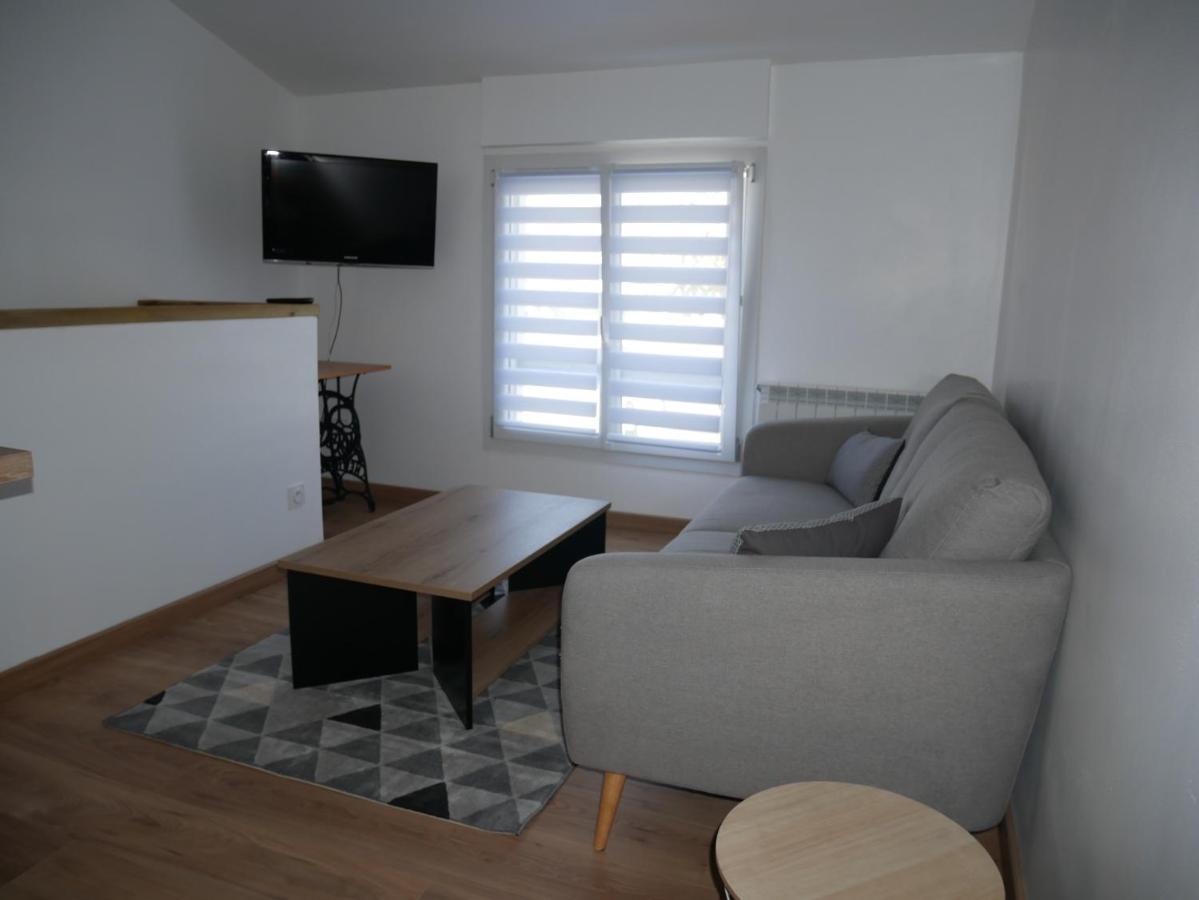 Appartement T2, Au Calme. La Roche-sur-Yon Bagian luar foto