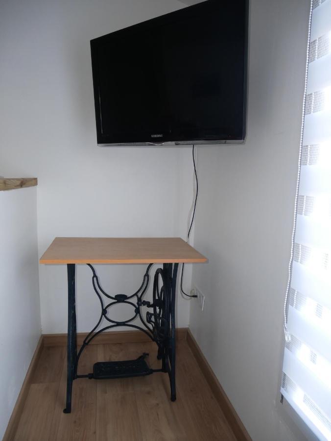 Appartement T2, Au Calme. La Roche-sur-Yon Bagian luar foto